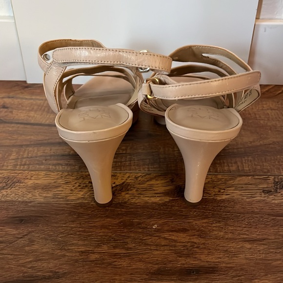 Strappy Sandal with Heel - Picture 3 of 6